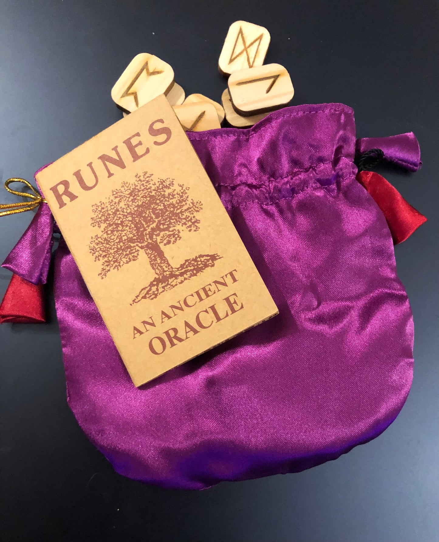 Runes (Runic Oracle)