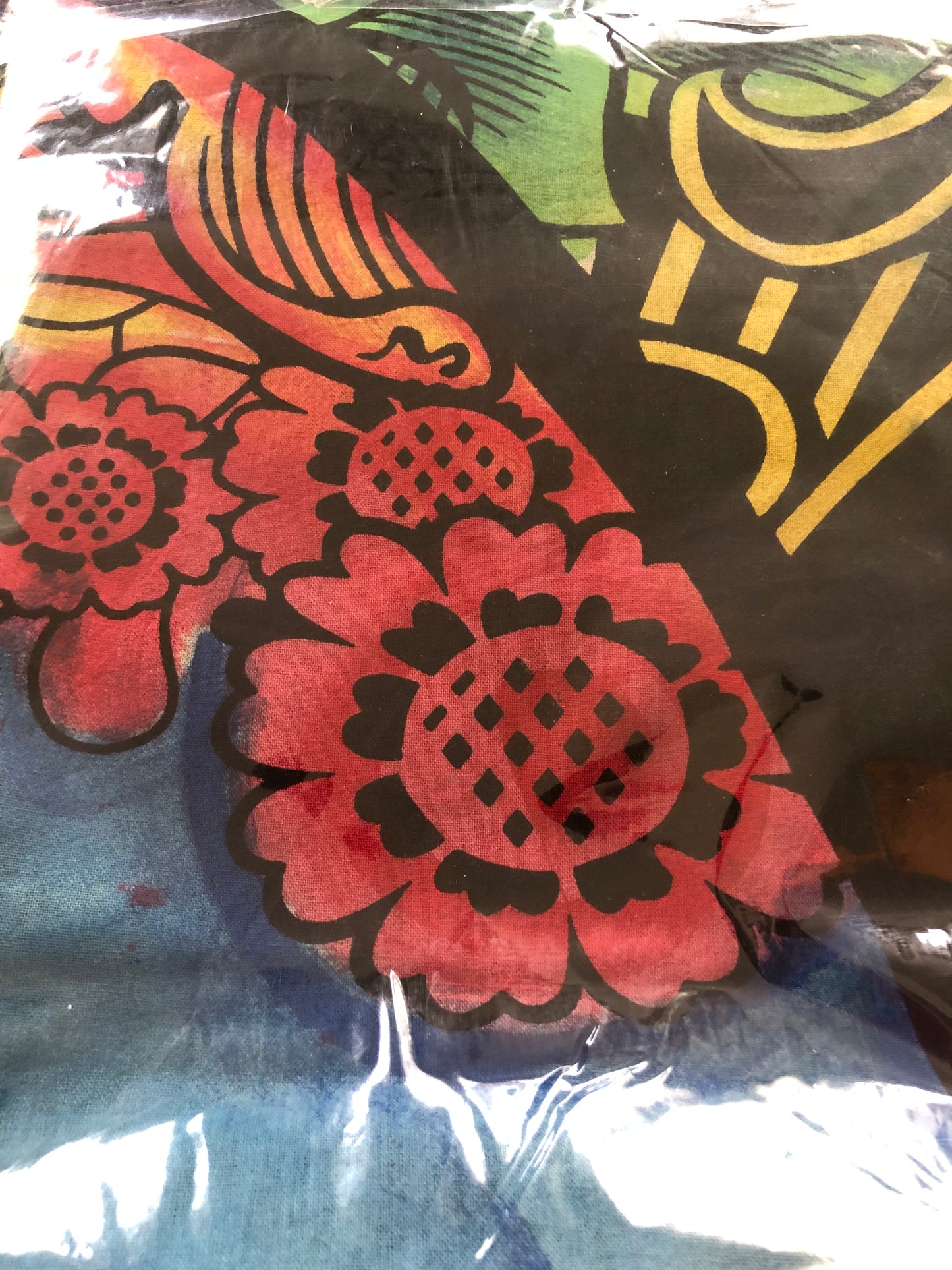 Skull/Dagger Wall Hanging/Single Bedspread.