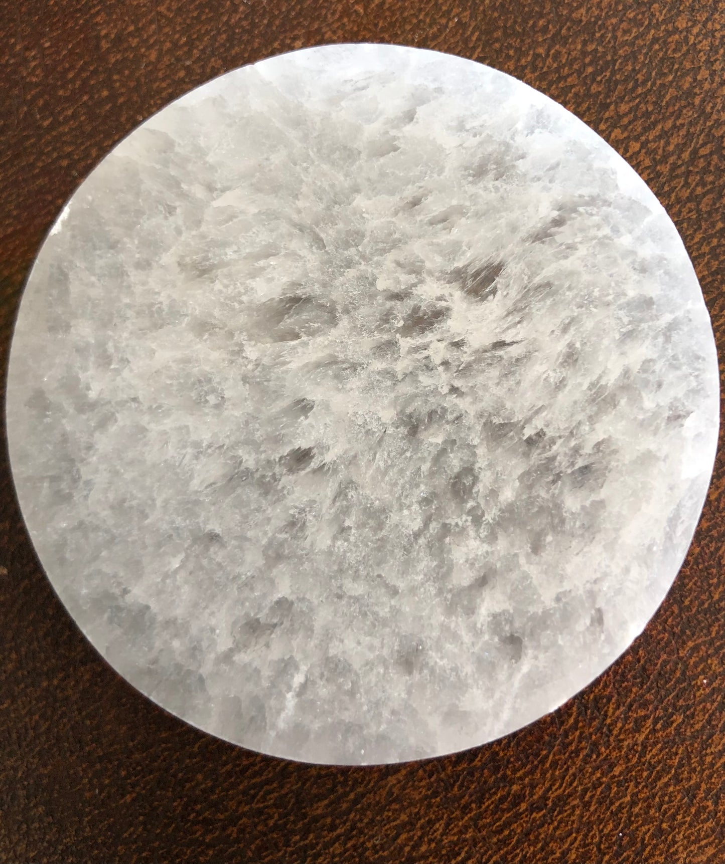 Selenite Charging Platform (small round)