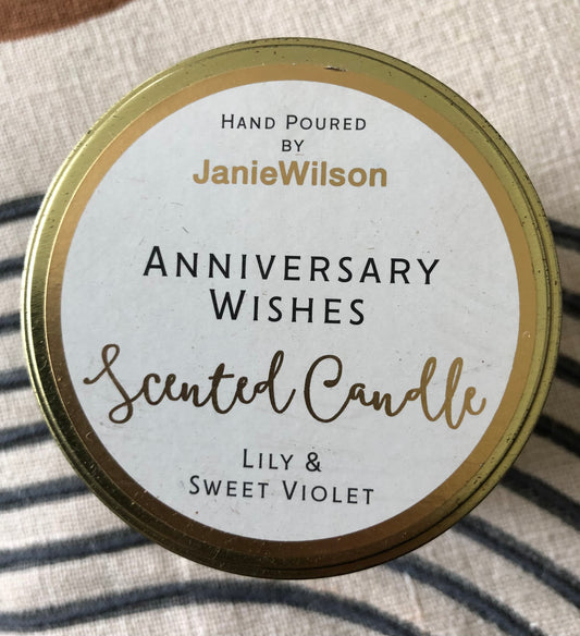 Anniversary Wishes (candle in a tin - lily & sweet violet)
