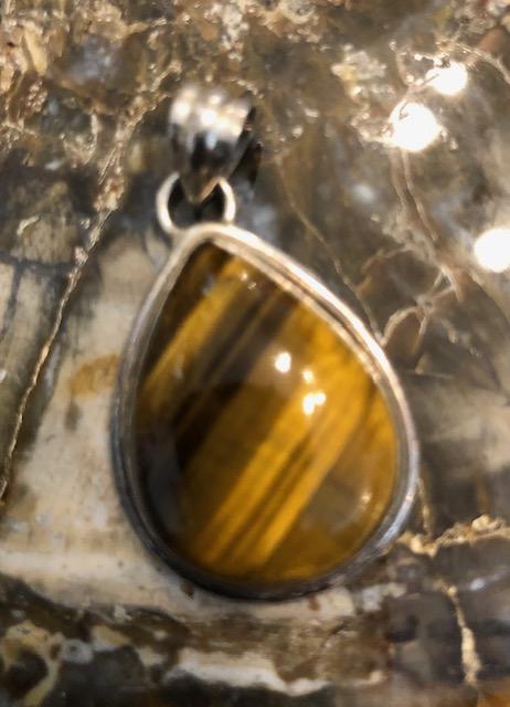 Tigers Eye and Silver Pendant.